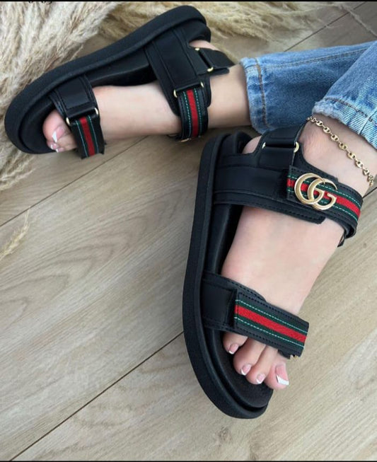 Sandalia Gucci hebilla